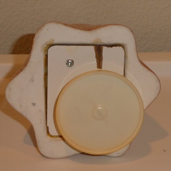 Good Night Bear Figurine Plays “It’s a Small World” - Picture 7 of 7